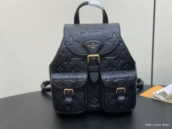 Eliminating the middleman and passing on savings to you. With massive production and tax-free benefits LOUIS VUITTON Backup Ys-20*22*14CM 0405
